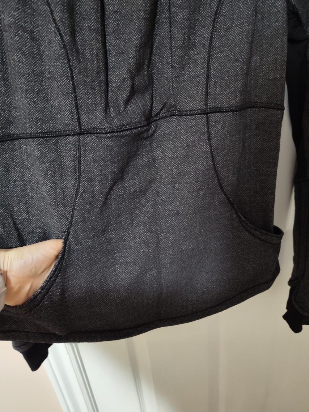 Lululemon Herringbone Pullover Jacket Size 10 Grey Black - Picture 3 of 10